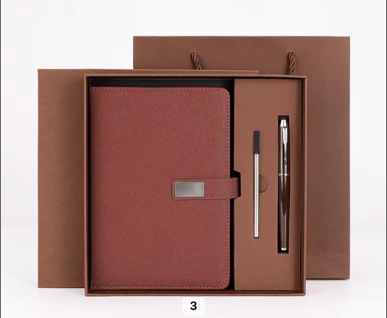 Bloc-notes avec Stylo Assorti en Cuir – Coffret Cadeau Marron